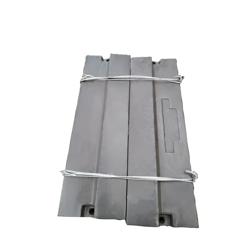 What are the advantages of high-chromium alloy plate hammers compared with traditional materials?